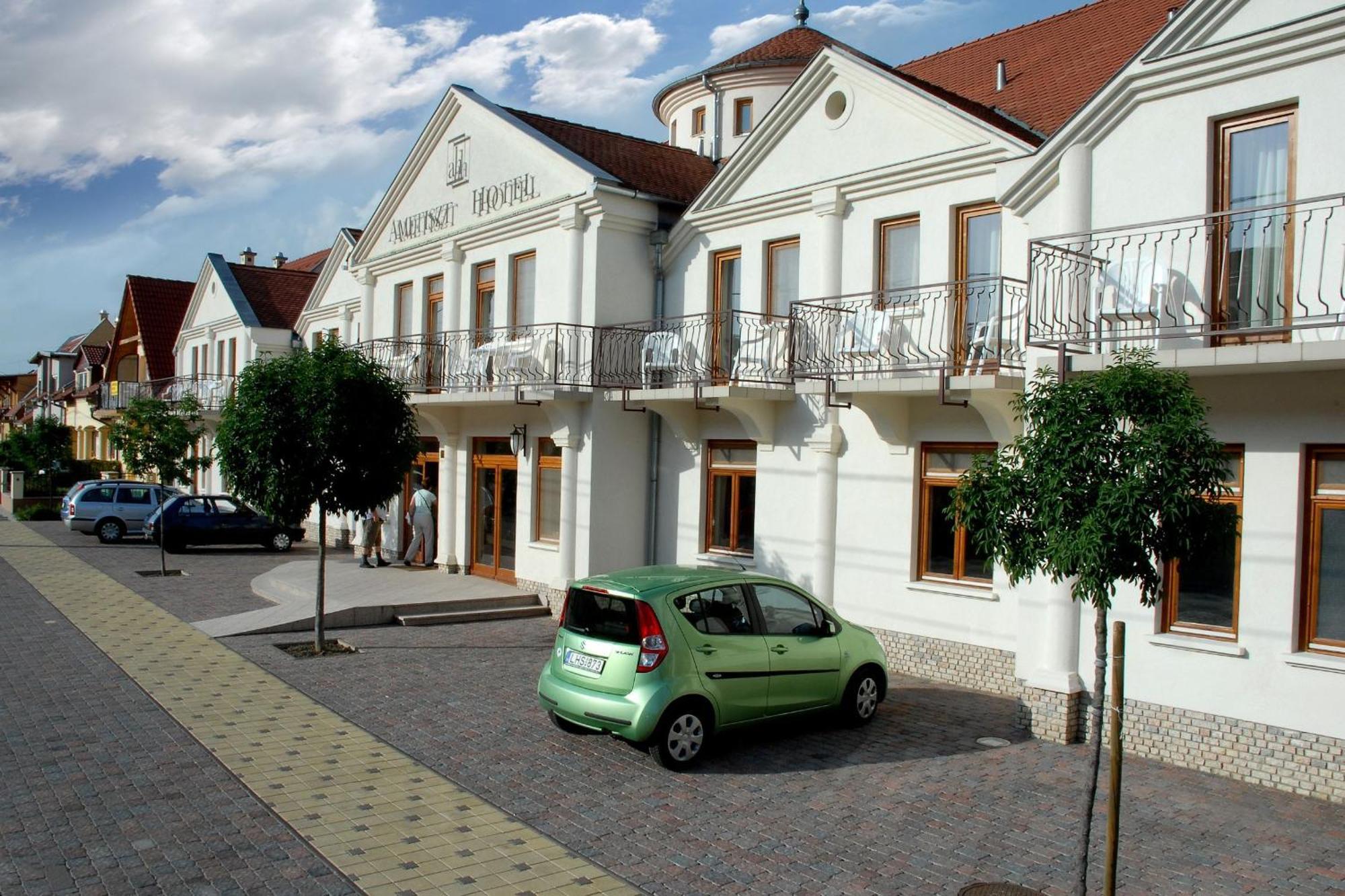 Ametiszt Hotel Harkány Exteriör bild