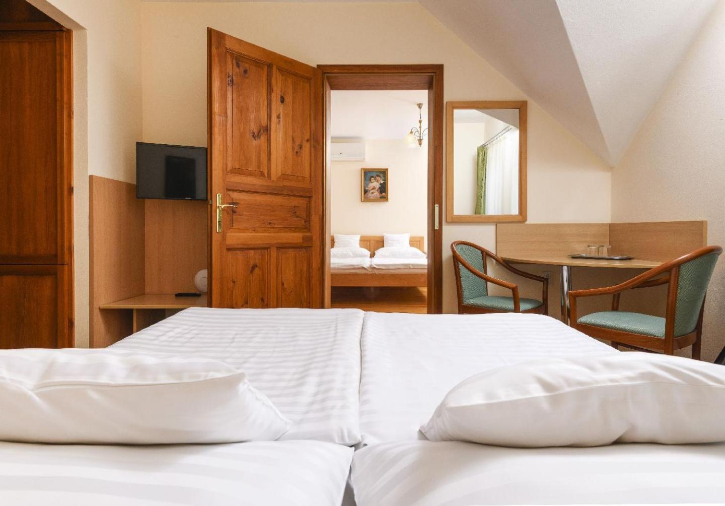 Ametiszt Hotel Harkány Exteriör bild